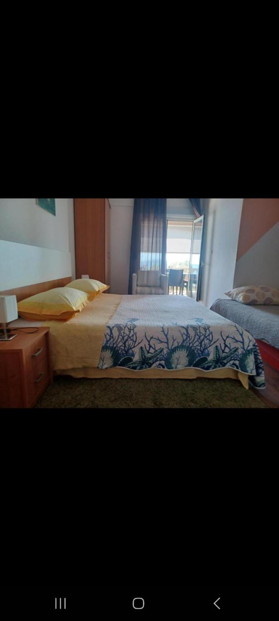 Apartmani Valerija I Joso 比比涅 客房 照片